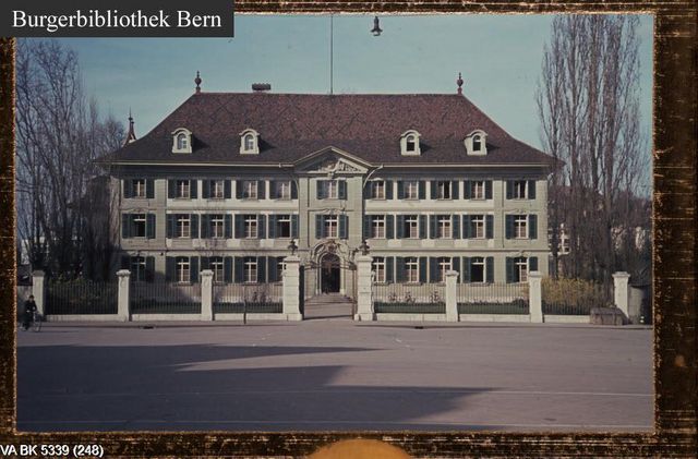 Farbfoto vom alten Waisenhaus in Bern von ca. 1944