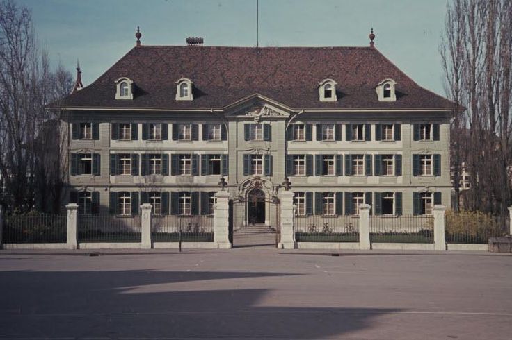 Farbfoto vom alten Waisenhaus in Bern von ca. 1944